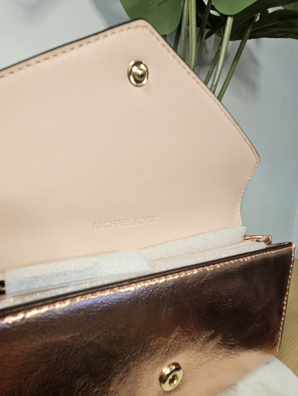 MICHAEL KORS Rose Gold Wallet ✨️ - Picture 4 of 8